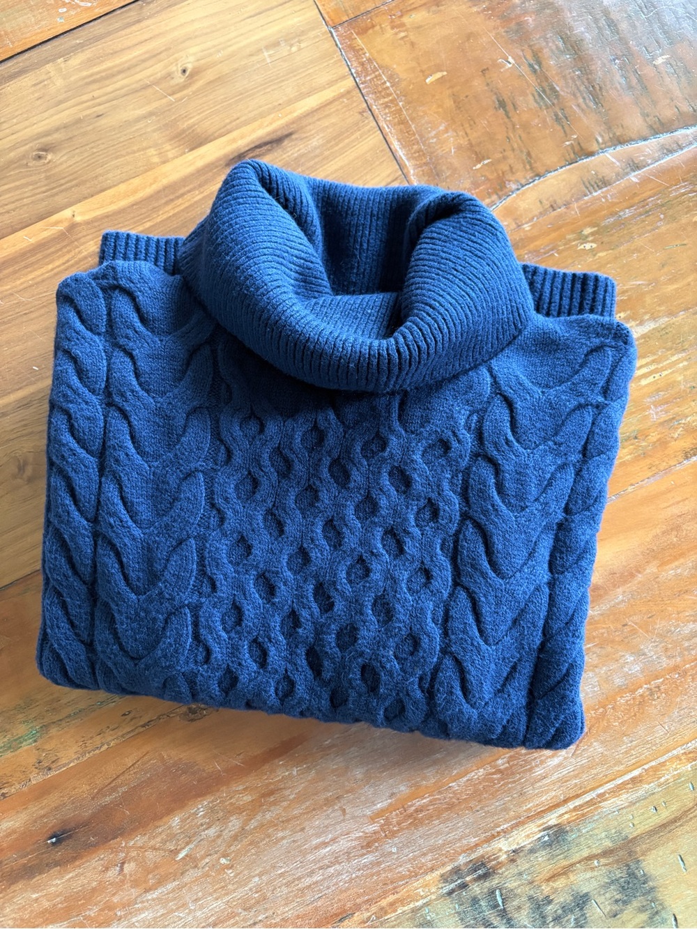Banana Republic Navy Blue Cable Knit Turtleneck Sweater